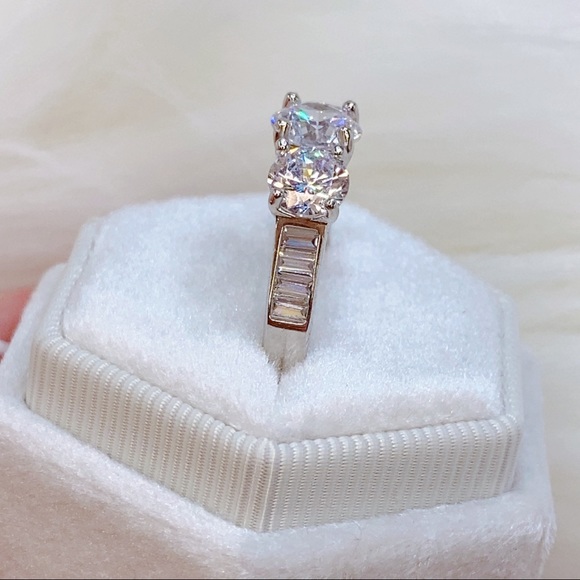 ❌ SOLD ❌18k white gold wedding 3 stone diamond ring 3 CT - Picture 6 of 16